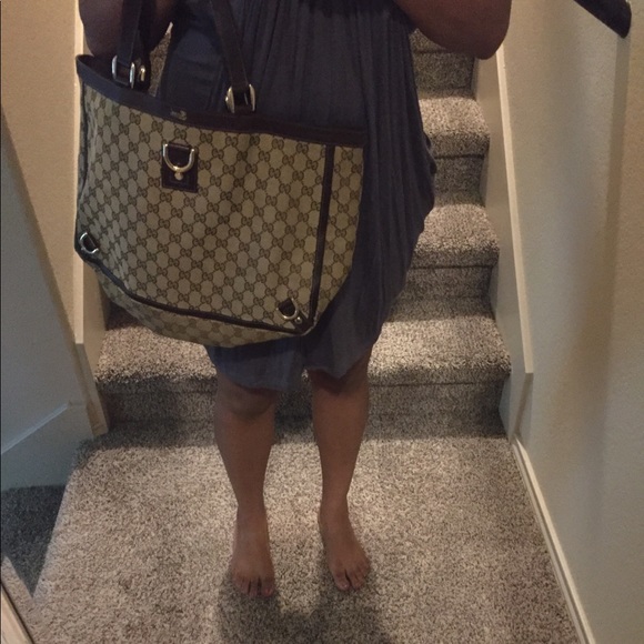 Authentic Gucci handbag - Picture 6 of 8